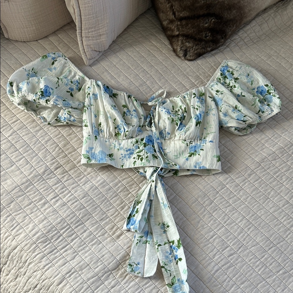 Alter’d state white blue floral romantic Milk made cottage puff sleeve crop S